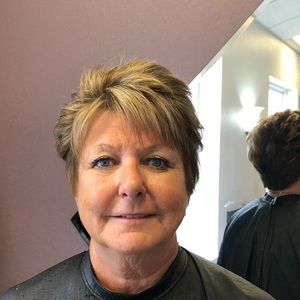 Meet your Posher, Teri